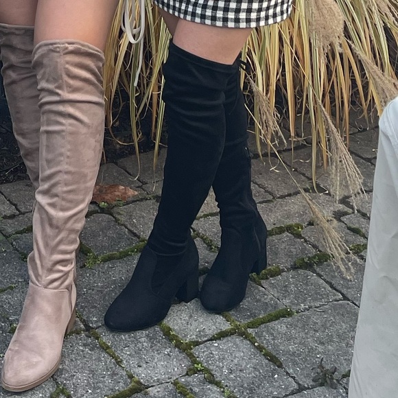 Over the knee boots - Picture 5 of 5